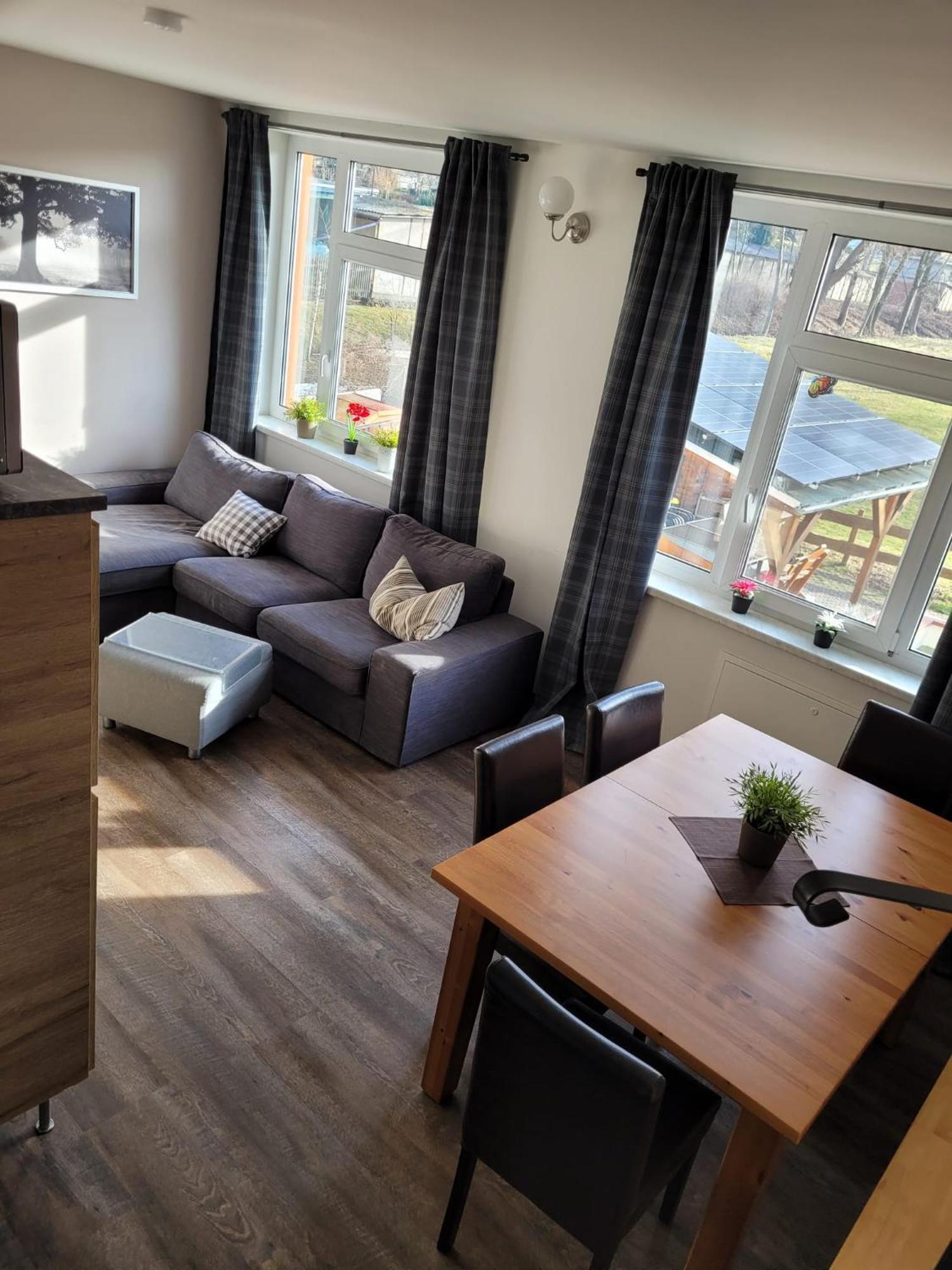 Ferienwohnungen Im Vogtland Heinsdorfergrund Habitación foto